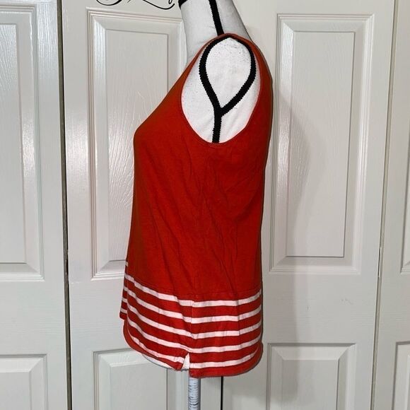 Gap sleeveless tank striped bottom - Picture 3 of 9